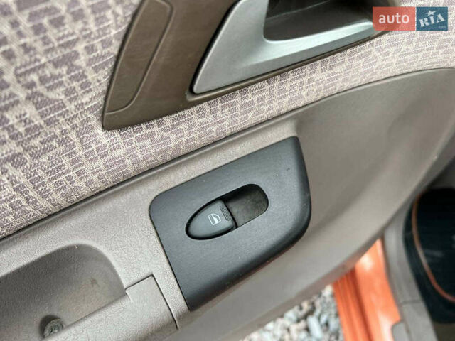 Оранжевый Чери Джагги, объемом двигателя 1.3 л и пробегом 16 тыс. км за 3290 $, фото 30 на Automoto.ua