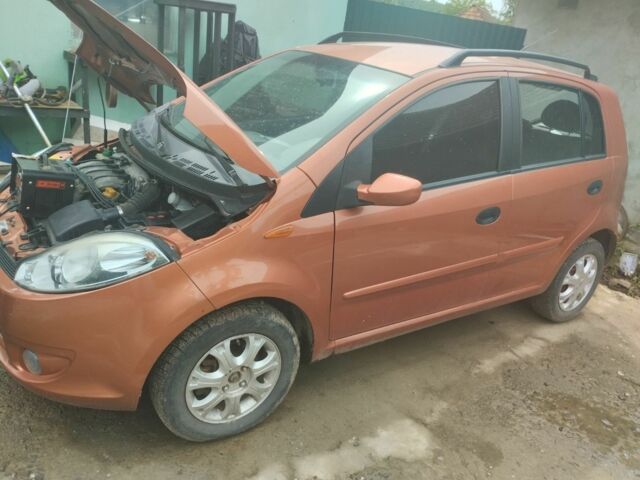 Коричневый Чери Кимо, объемом двигателя 1.3 л и пробегом 120 тыс. км за 2200 $, фото 2 на Automoto.ua