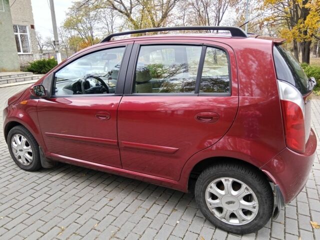 Красный Чери Кимо, объемом двигателя 1.3 л и пробегом 66 тыс. км за 3500 $, фото 2 на Automoto.ua