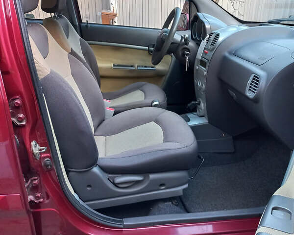 Красный Чери Кимо, объемом двигателя 1.3 л и пробегом 59 тыс. км за 4200 $, фото 6 на Automoto.ua