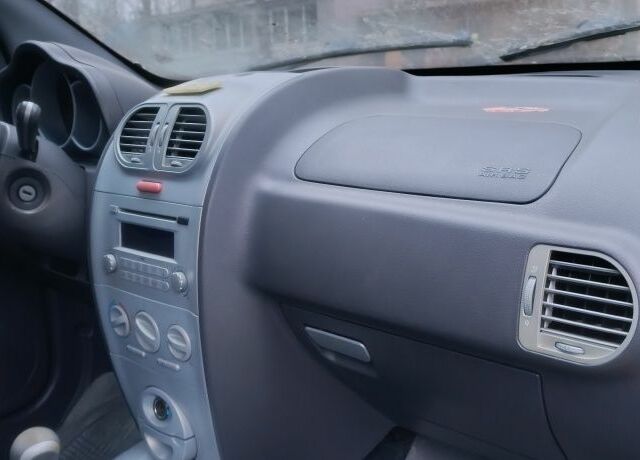 Красный Чери Кимо, объемом двигателя 1.3 л и пробегом 29 тыс. км за 1300 $, фото 5 на Automoto.ua