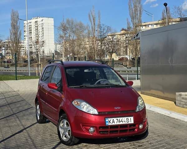 Красный Чери Кимо, объемом двигателя 1.3 л и пробегом 65 тыс. км за 3000 $, фото 2 на Automoto.ua
