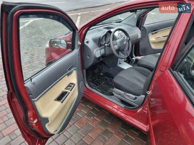 Красный Чери Кимо, объемом двигателя 1.3 л и пробегом 94 тыс. км за 3500 $, фото 19 на Automoto.ua