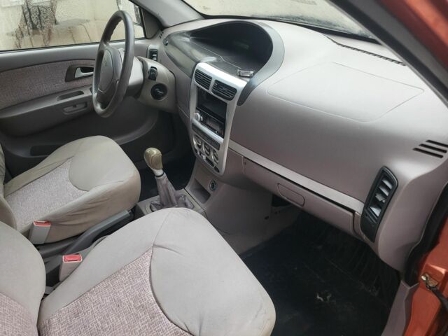 Красный Чери Кимо, объемом двигателя 0 л и пробегом 108 тыс. км за 999 $, фото 5 на Automoto.ua