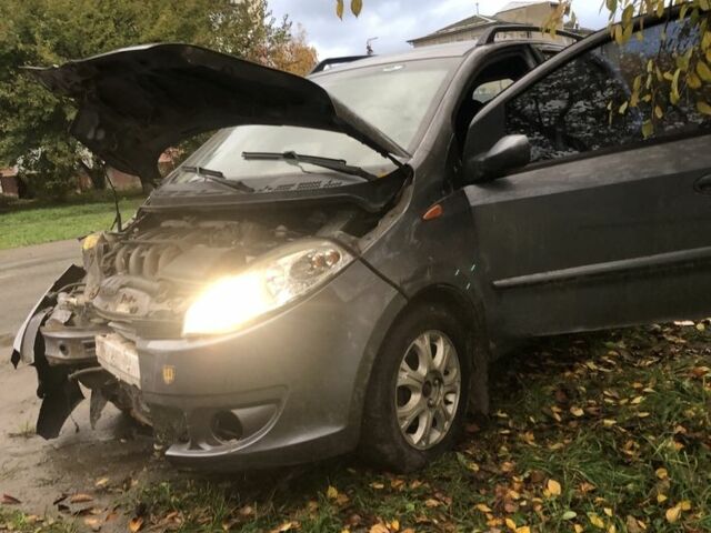 Чері Кімо 2008 у Старокостянтинів на Automoto.ua Сірий Чері Кімо, об'ємом двигуна 1.3 л та пробігом 136 тис. км за 761 $, фото 3 на Automoto.ua