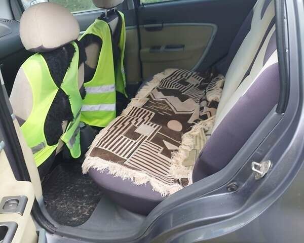 Чері Кімо 2008 у Тернополі на Automoto.ua Сірий Чері Кімо, об'ємом двигуна 1.3 л та пробігом 152 тис. км за 3500 $, фото 1 на Automoto.ua