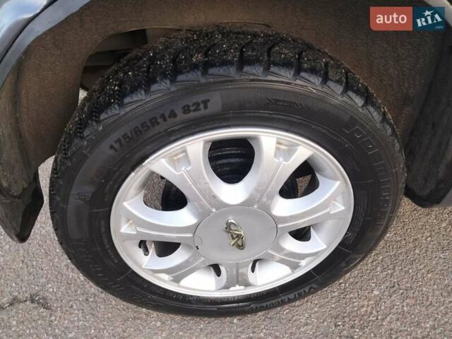 Серый Чери Кимо, объемом двигателя 1.3 л и пробегом 70 тыс. км за 2400 $, фото 12 на Automoto.ua