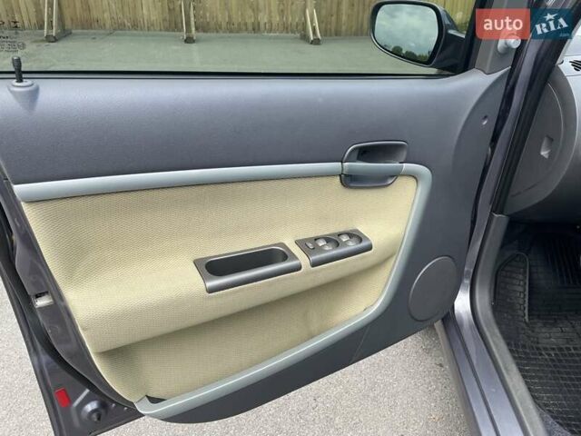 Серый Чери Кимо, объемом двигателя 1.3 л и пробегом 72 тыс. км за 3400 $, фото 6 на Automoto.ua