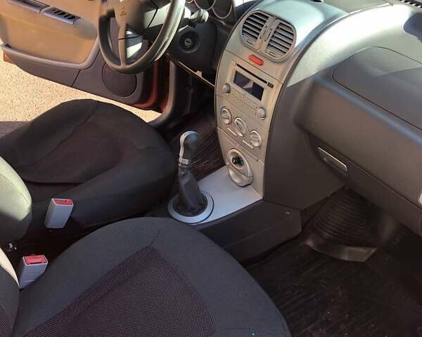 Чері Кімо 2007 у Луцьку на Automoto.ua Помаранчевий Чері Кімо, об'ємом двигуна 1.3 л та пробігом 65 тис. км за 2400 $, фото 9 на Automoto.ua