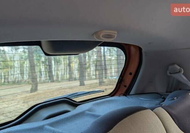 Оранжевый Чери Кимо, объемом двигателя 1.3 л и пробегом 63 тыс. км за 2600 $, фото 17 на Automoto.ua