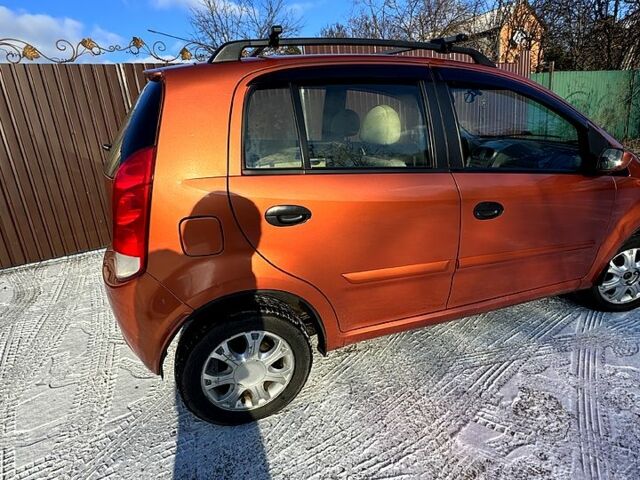 Оранжевый Чери Кимо, объемом двигателя 1.3 л и пробегом 137 тыс. км за 3200 $, фото 4 на Automoto.ua