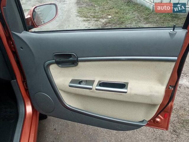 Оранжевый Чери Кимо, объемом двигателя 1.3 л и пробегом 112 тыс. км за 2750 $, фото 15 на Automoto.ua