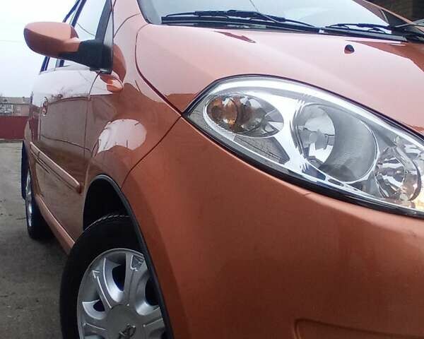 Оранжевый Чери Кимо, объемом двигателя 1.3 л и пробегом 112 тыс. км за 2750 $, фото 5 на Automoto.ua