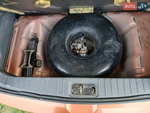 Оранжевый Чери Кимо, объемом двигателя 1.3 л и пробегом 143 тыс. км за 3200 $, фото 15 на Automoto.ua