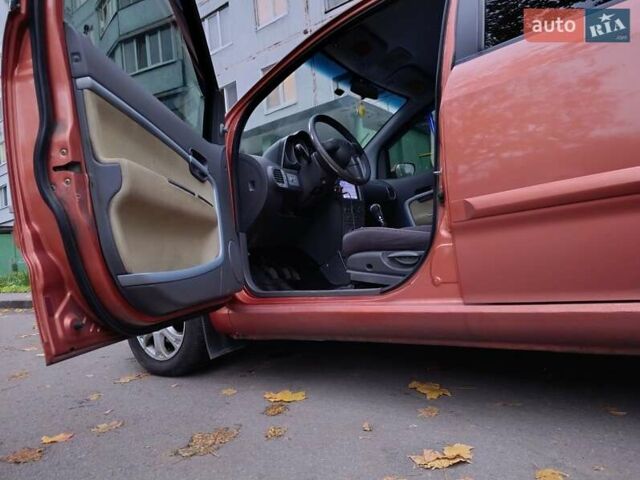 Помаранчевий Чері Кімо, об'ємом двигуна 1.3 л та пробігом 120 тис. км за 1740 $, фото 4 на Automoto.ua