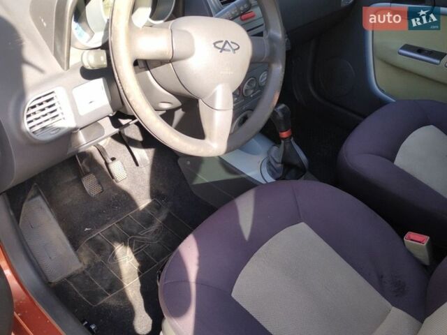 Оранжевый Чери Кимо, объемом двигателя 1.3 л и пробегом 118 тыс. км за 2300 $, фото 11 на Automoto.ua