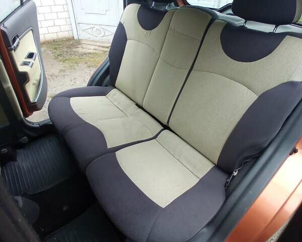 Помаранчевий Чері Кімо, об'ємом двигуна 1.3 л та пробігом 112 тис. км за 2650 $, фото 17 на Automoto.ua