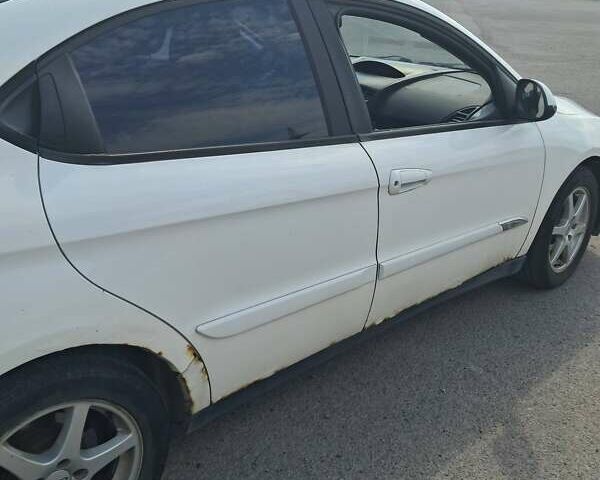 Белый Чери М11, объемом двигателя 1.6 л и пробегом 135 тыс. км за 2000 $, фото 2 на Automoto.ua