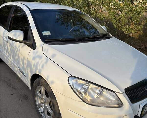 Белый Чери М11, объемом двигателя 1.6 л и пробегом 70 тыс. км за 3500 $, фото 5 на Automoto.ua