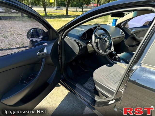 Черный Чери М11, объемом двигателя 1.6 л и пробегом 112 тыс. км за 3100 $, фото 10 на Automoto.ua