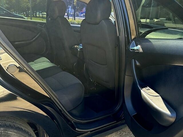 Черный Чери М11, объемом двигателя 1.6 л и пробегом 112 тыс. км за 3100 $, фото 8 на Automoto.ua