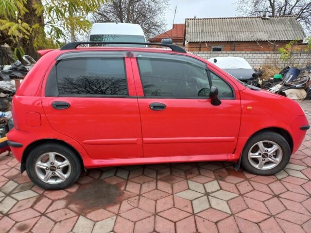 Красный Чери М11, объемом двигателя 1.1 л и пробегом 100 тыс. км за 2600 $, фото 1 на Automoto.ua