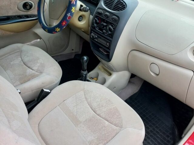 Красный Чери М11, объемом двигателя 1.1 л и пробегом 100 тыс. км за 2600 $, фото 3 на Automoto.ua