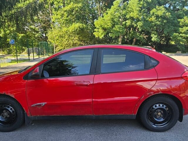 Красный Чери М11, объемом двигателя 1.6 л и пробегом 195 тыс. км за 2741 $, фото 2 на Automoto.ua