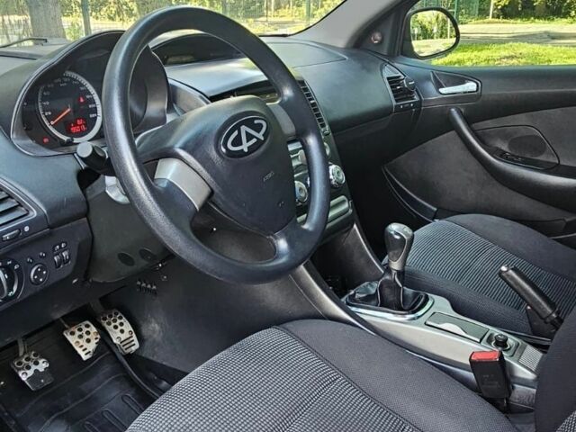 Красный Чери М11, объемом двигателя 1.6 л и пробегом 195 тыс. км за 2741 $, фото 7 на Automoto.ua