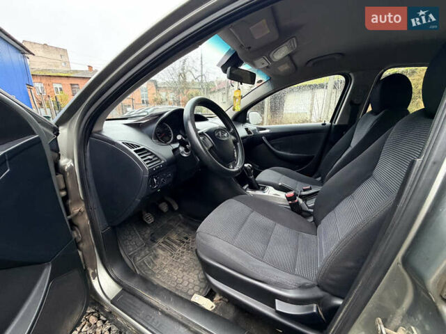 Серый Чери М11, объемом двигателя 1.6 л и пробегом 290 тыс. км за 2200 $, фото 12 на Automoto.ua
