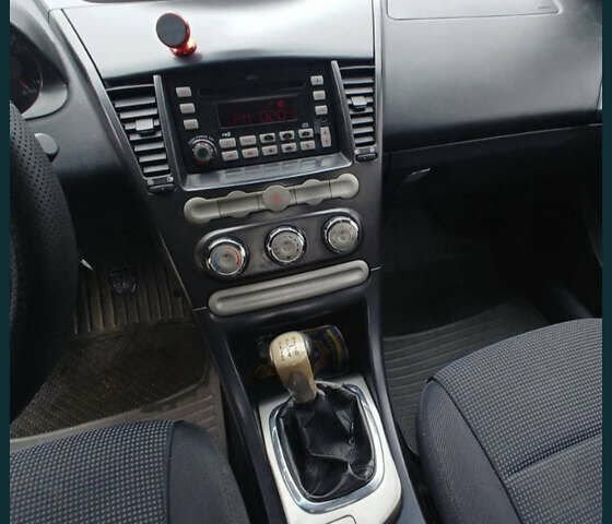 Сірий Чері М11, об'ємом двигуна 1.6 л та пробігом 175 тис. км за 3600 $, фото 6 на Automoto.ua