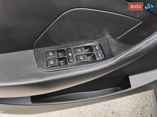 Сірий Чері М11, об'ємом двигуна 1.6 л та пробігом 178 тис. км за 2300 $, фото 6 на Automoto.ua