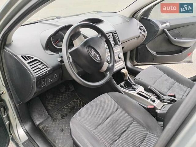 Сірий Чері М11, об'ємом двигуна 1.6 л та пробігом 178 тис. км за 2300 $, фото 4 на Automoto.ua