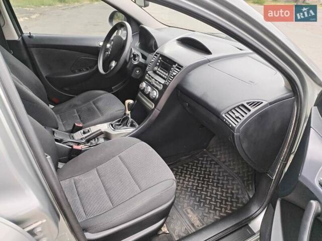 Сірий Чері М11, об'ємом двигуна 1.6 л та пробігом 178 тис. км за 2300 $, фото 3 на Automoto.ua