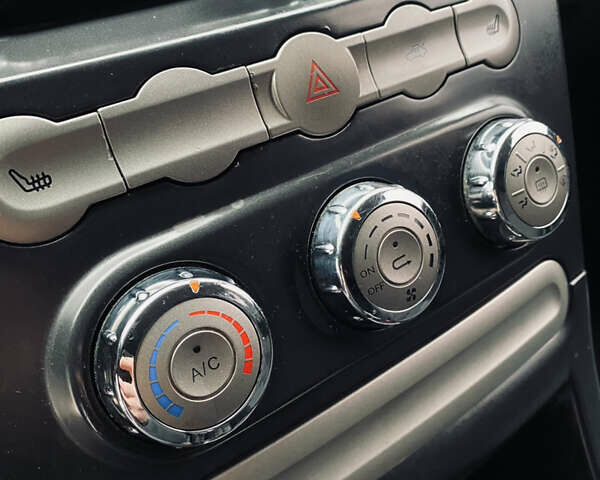 Серый Чери М11, объемом двигателя 1.6 л и пробегом 132 тыс. км за 3900 $, фото 9 на Automoto.ua