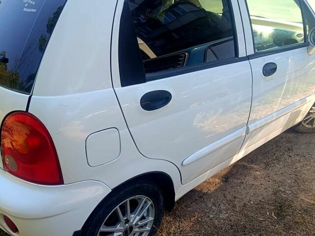 Білий Чері Кью Кью, об'ємом двигуна 1.1 л та пробігом 0 тис. км за 1500 $, фото 2 на Automoto.ua