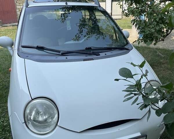 Білий Чері Кью Кью, об'ємом двигуна 1.1 л та пробігом 92 тис. км за 2200 $, фото 1 на Automoto.ua