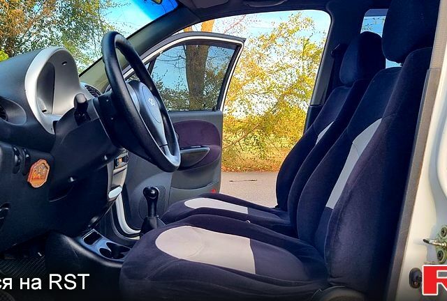 Белый Чери Кью Кью, объемом двигателя 1.1 л и пробегом 88 тыс. км за 1999 $, фото 8 на Automoto.ua