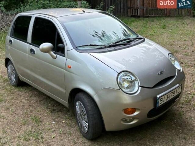 Бежевый Чери Кью Кью, объемом двигателя 1.08 л и пробегом 200 тыс. км за 1650 $, фото 3 на Automoto.ua