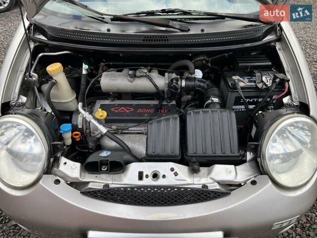 Бежевый Чери Кью Кью, объемом двигателя 1.08 л и пробегом 106 тыс. км за 1550 $, фото 13 на Automoto.ua