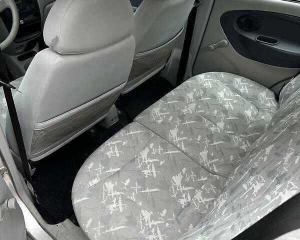 Бежевий Чері Кью Кью, об'ємом двигуна 1.08 л та пробігом 125 тис. км за 1850 $, фото 9 на Automoto.ua