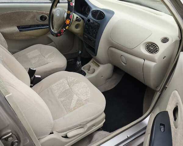 Бежевий Чері Кью Кью, об'ємом двигуна 1.1 л та пробігом 122 тис. км за 1399 $, фото 4 на Automoto.ua