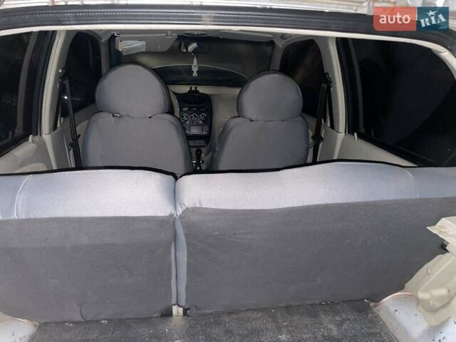 Бежевий Чері Кью Кью, об'ємом двигуна 1.08 л та пробігом 200 тис. км за 2200 $, фото 6 на Automoto.ua