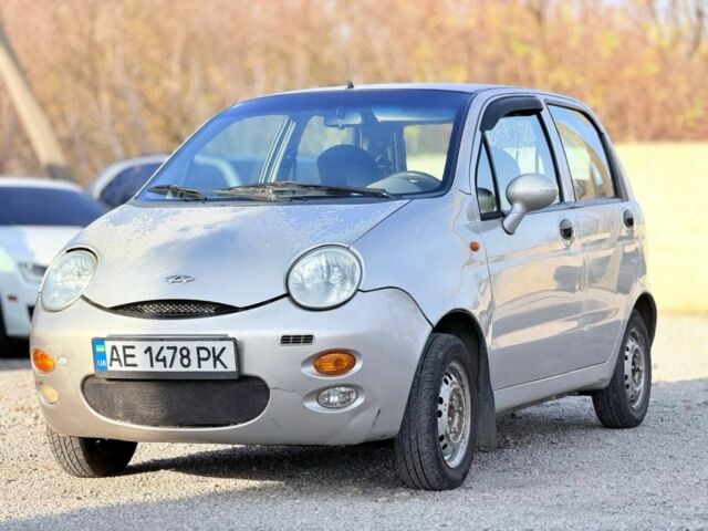 Бежевый Чери Кью Кью, объемом двигателя 1.1 л и пробегом 200 тыс. км за 1350 $, фото 1 на Automoto.ua