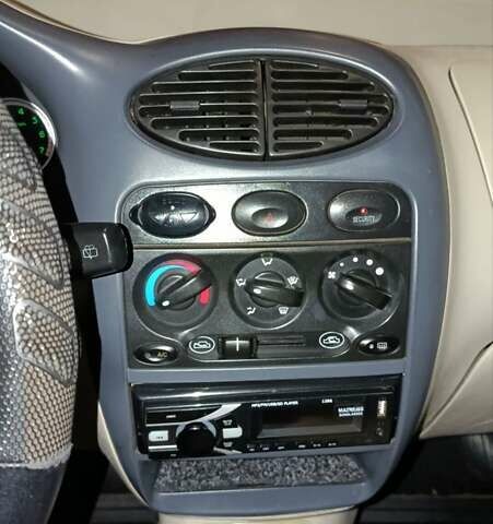 Червоний Чері Кью Кью, об'ємом двигуна 1.08 л та пробігом 150 тис. км за 2000 $, фото 4 на Automoto.ua