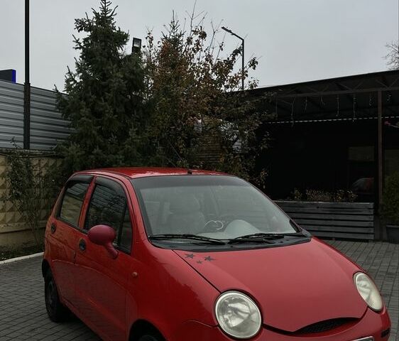 Красный Чери Кью Кью, объемом двигателя 1.1 л и пробегом 162 тыс. км за 2300 $, фото 1 на Automoto.ua