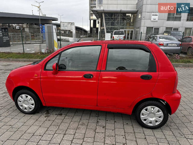 Красный Чери Кью Кью, объемом двигателя 1.08 л и пробегом 147 тыс. км за 2000 $, фото 10 на Automoto.ua