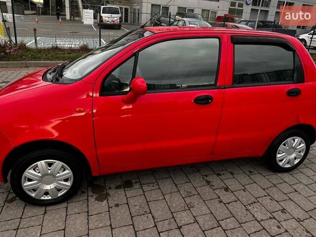 Красный Чери Кью Кью, объемом двигателя 1.08 л и пробегом 147 тыс. км за 2000 $, фото 1 на Automoto.ua