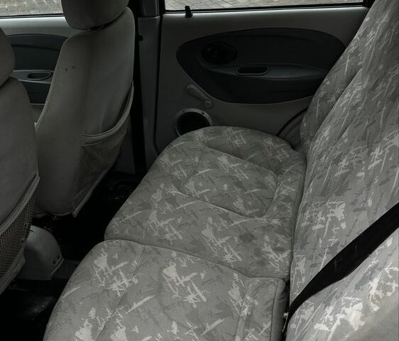 Красный Чери Кью Кью, объемом двигателя 1.1 л и пробегом 162 тыс. км за 2300 $, фото 5 на Automoto.ua