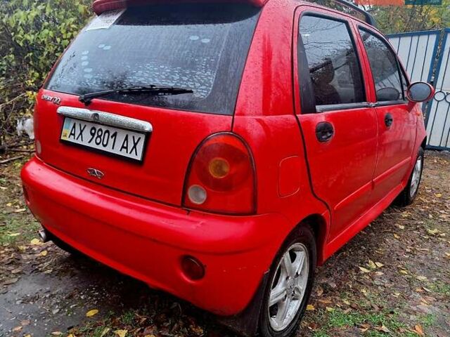 Чері Кью Кью 2007 у Вольногорске на Automoto.ua Червоний Чері Кью Кью, об'ємом двигуна 1.1 л та пробігом 71 тис. км за 2199 $, фото 7 на Automoto.ua